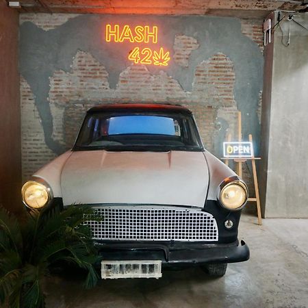 Silom Soi 3 Hash Apartment Hip And Funky With Rooftop View Bangkok Exterior foto